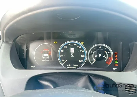 2017 Jaguar F-Pace First Edition z USA, uszkodzony, nr VIN SADCP2BV3HA052083